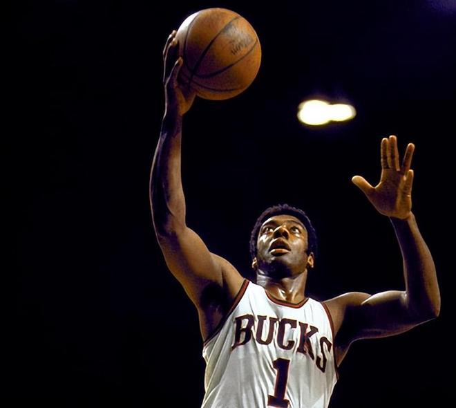 河北队逼入 河北队逼入