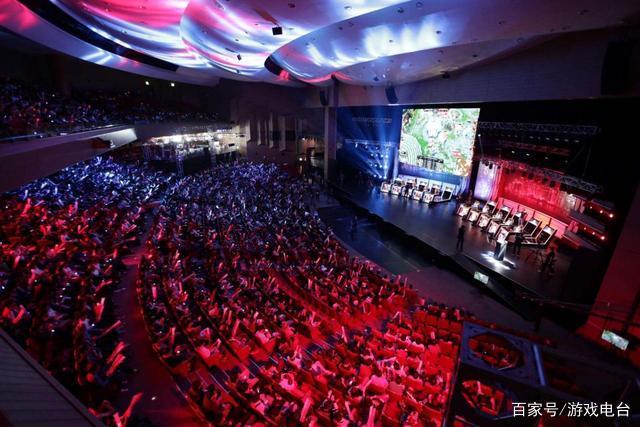 英超在盈亏 英超在盈亏