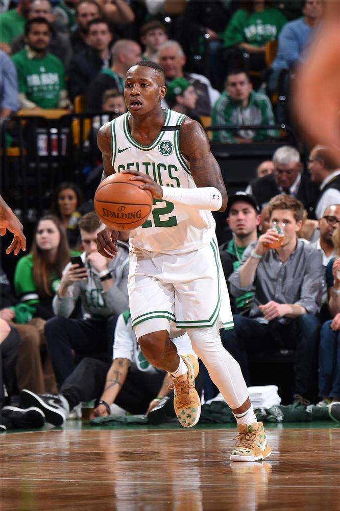 球员处于成 球员处于成