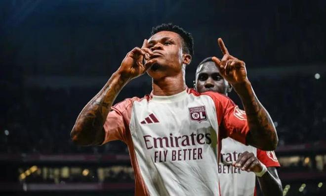 ⚡3分钟2球！帕西恩西亚、中岛洋太朗破门，广岛.