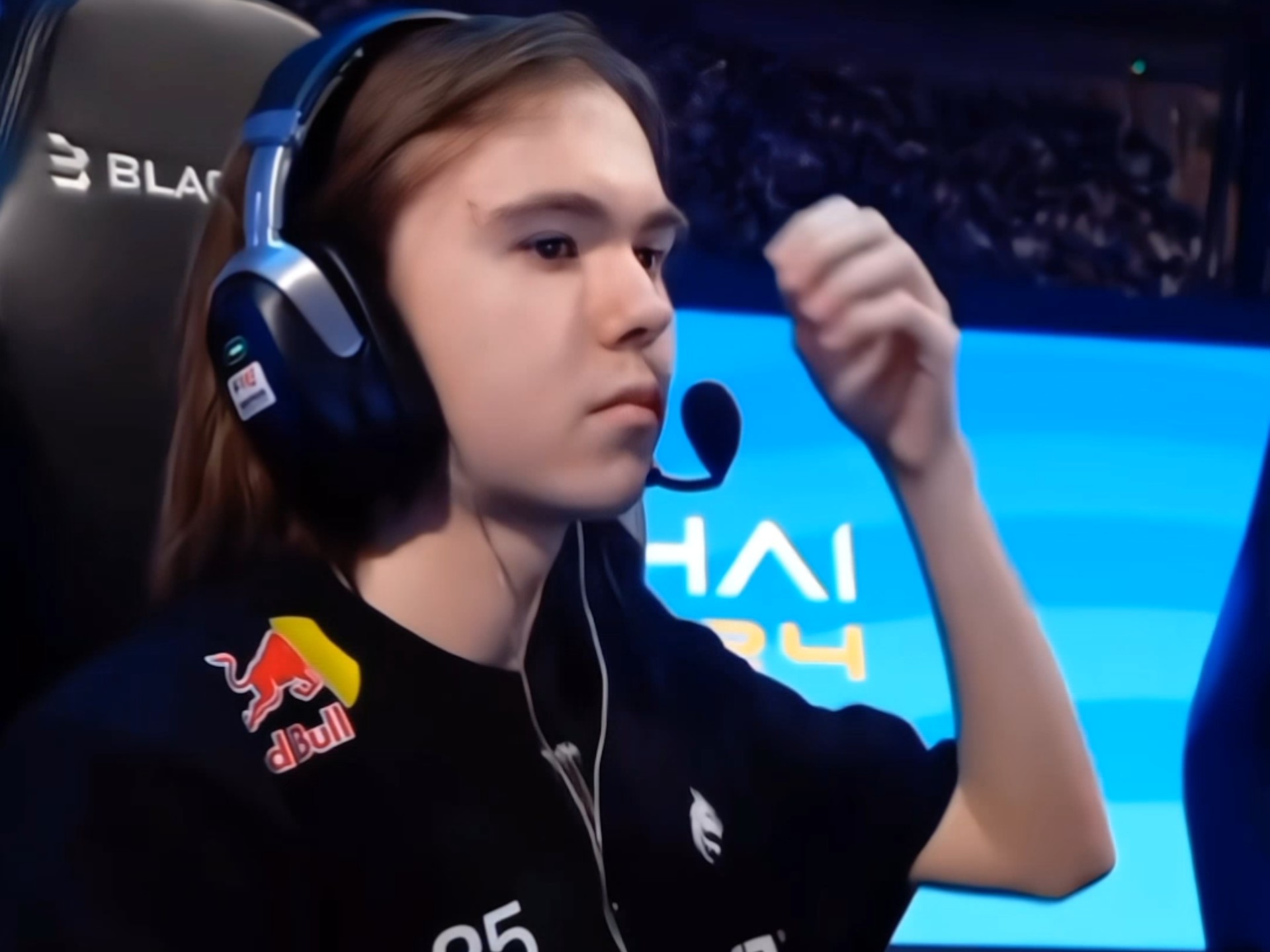 巅峰发起冲 巅峰发起冲