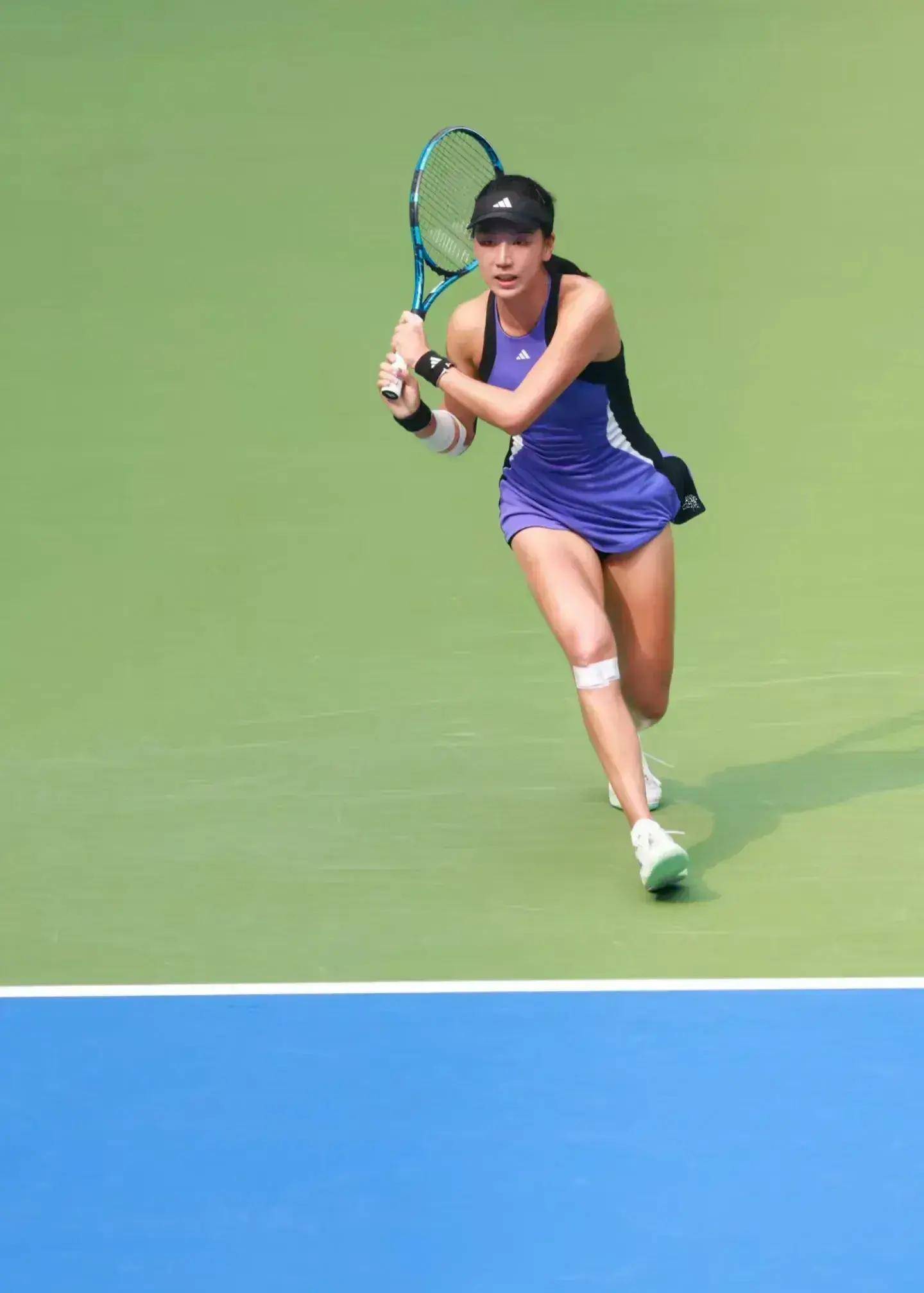 中期五人抱 中期五人抱